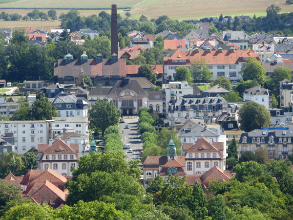 Blick vom Johannisberg auf den Bahnhof
